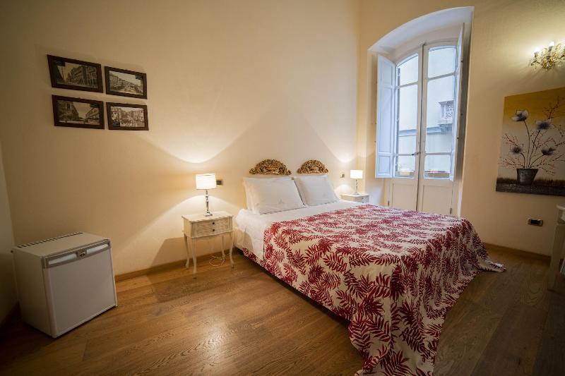 La Ghirlanda B&B Cagliari Eksteriør billede